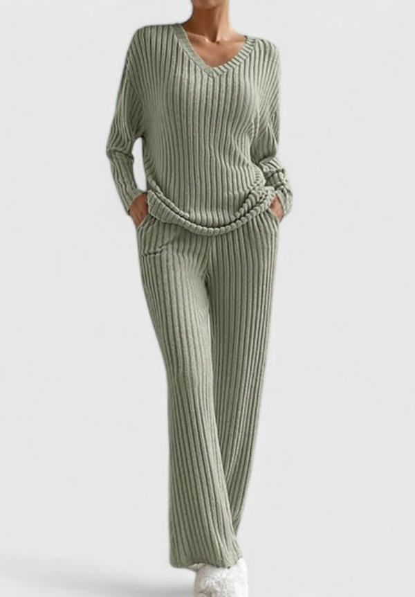 Angeline™ Comfortable Set